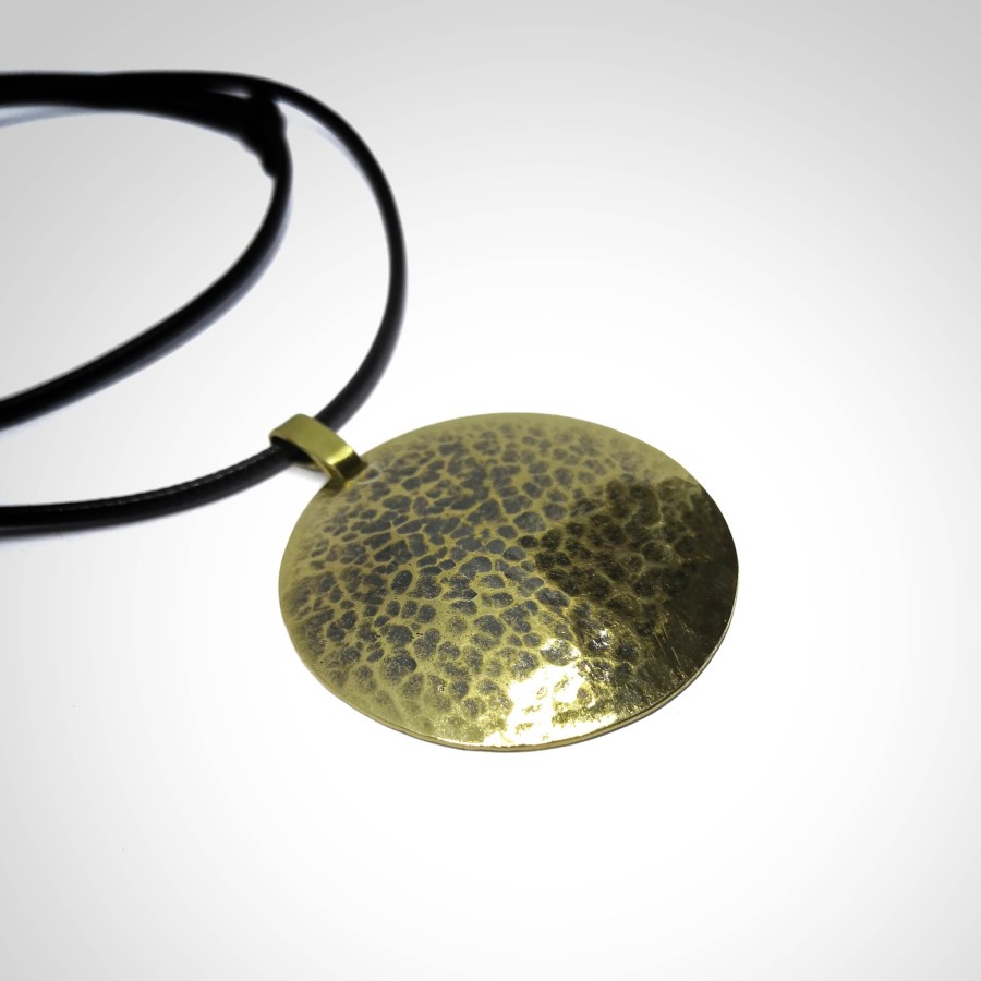 Žalvarinis pakabutis ,,Antika''