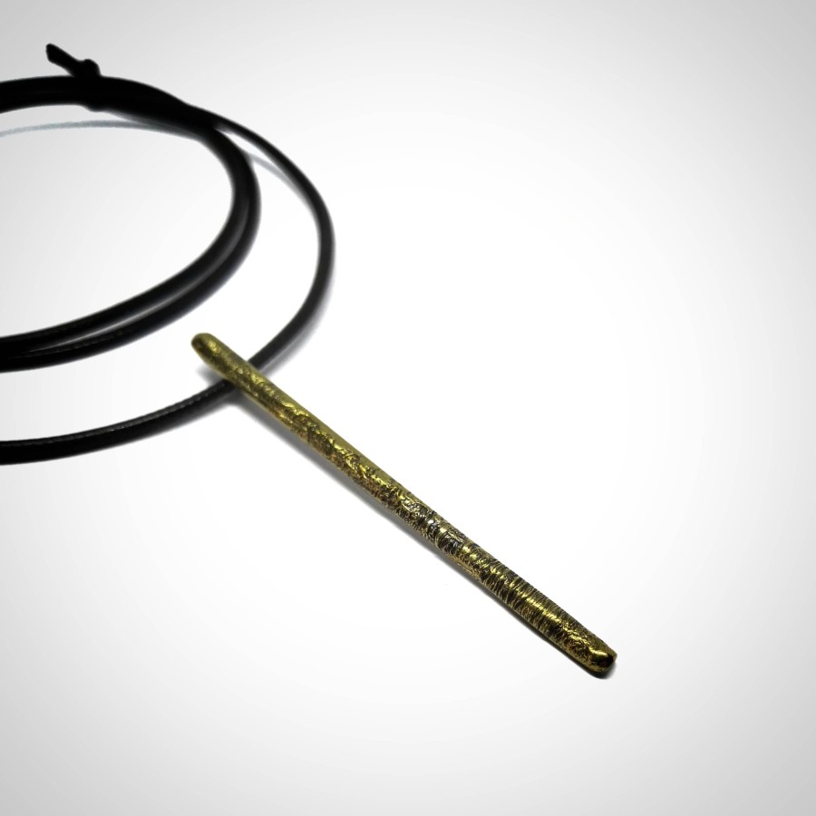 Kaklo papuošalas ,,Pakeliui''