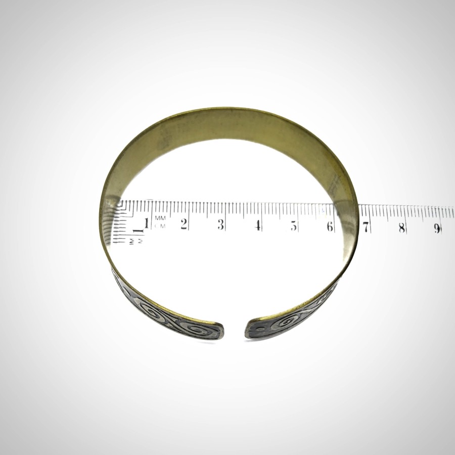 Žalvarinė apyrankė ,,Simboliai''