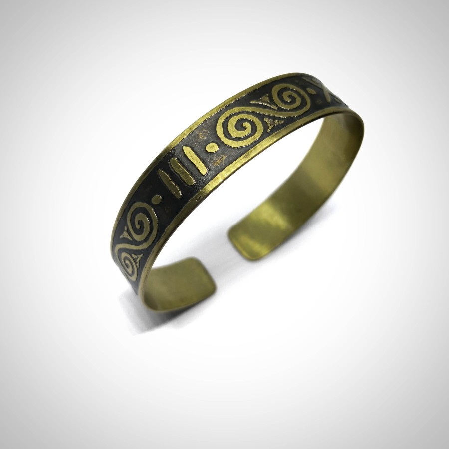 Žalvarinė apyrankė ,,Simboliai''