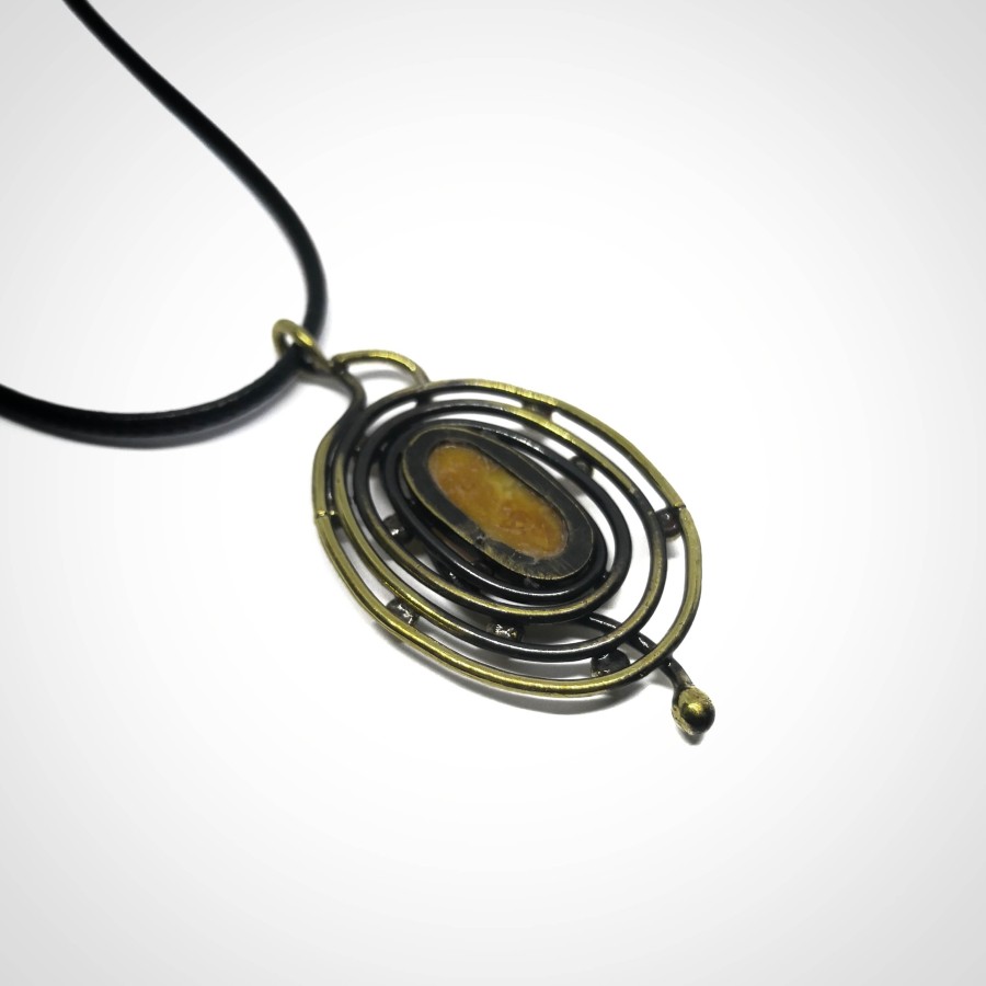 Žalvarinis kaklo papuošalas  ,,Kopos''